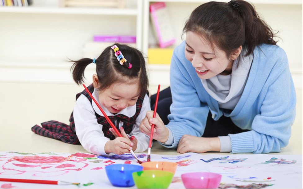 “Chung sống hòa bình” với bọn trẻ trong giãn cách