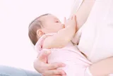 Phát hiện thêm lợi ích bất ngờ của sữa mẹ đối với trẻ nhỏ