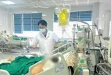 Tự ý truyền trắng tại nhà, người phụ nữ 51 tuổi ở Hà Nội nhập viện suy đa tạng, phải lọc máu liên tục