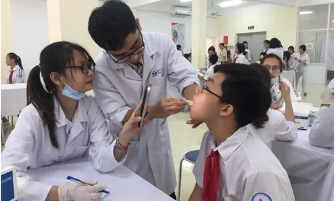 Bộ Y tế hướng dẫn kiểm tra sức khỏe đầu năm học, thực hiện 1 lần/năm