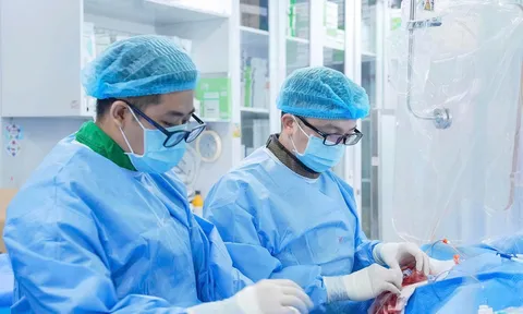 Cứu sống ngoạn mục bệnh nhân nhồi máu cơ tim cấp kèm dị ứng thuốc cản quang