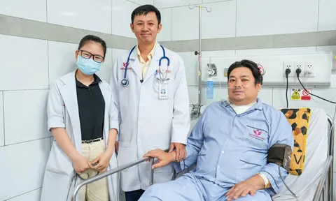 Hy hữu: Cứu sống bệnh nhân bóc tách động mạch chủ đã vỡ