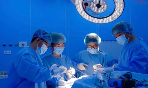 Người phụ nữ xuất huyết não được cứu sau hành trình từ TP.HCM về Cần Thơ
