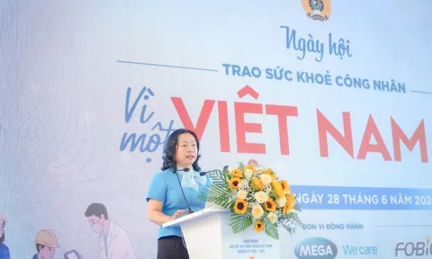 Trao sức khỏe để người lao động yên tâm cống hiến