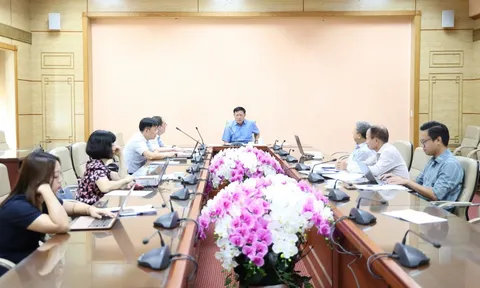 Bộ Y tế sửa quy định quản lý mỹ phẩm, chuẩn bị phân cấp thủ tục về địa phương