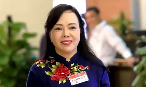 Cảnh cáo, miễn nhiệm chức vụ đối với bà Nguyễn Thị Kim Tiến