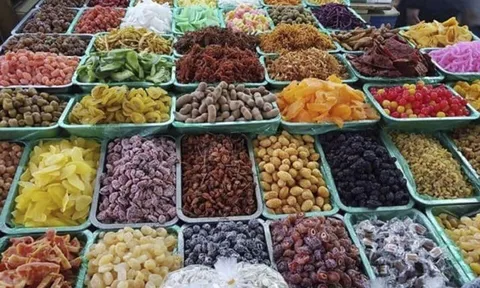 Thị trường mứt Tết: Nỗi lo về vấn đề an toàn vệ sinh thực phẩm