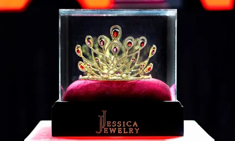 Vương miện 2 tỷ của Hoa hậu Thể thao Việt Nam liệu có đạo nhái?