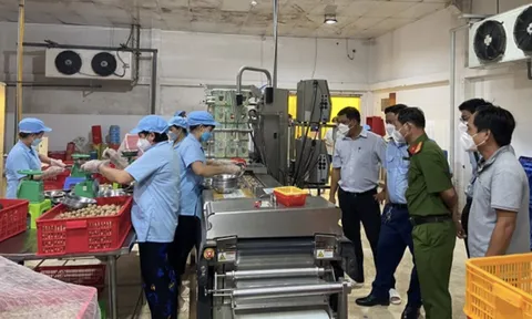 Thanh tra đột xuất cơ sở thực phẩm không cần báo trước