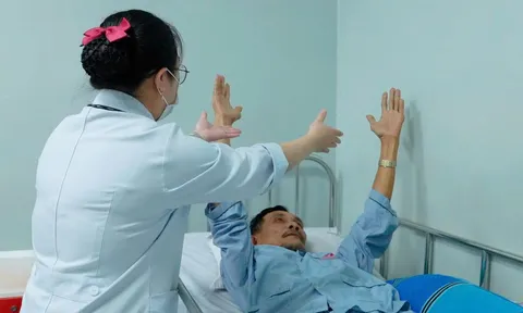 Hai lần đột quỵ được cứu sống