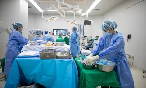 Xuyên đêm ghép gan cấp cứu: Ca mổ lịch sử của Bệnh viện Quân y 175