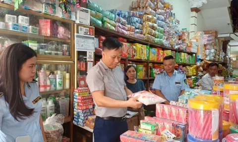 Lào Cai: Hơn 100 tiểu thương được hướng dẫn nhận diện bột ngọt Ajinomoto chính hãng