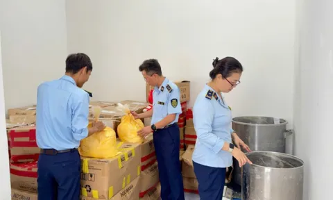 Gia Lai: Hơn 3,4 tấn mỹ phẩm 'kem trộn' sản xuất trái phép bị Đội QLTT số 2 phát hiện trước khi đưa ra thị trường