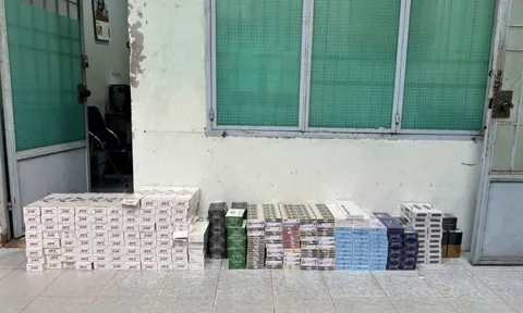 TP.HCM: Phối hợp từ cơ sở, chặn hơn 2.300 bao thuốc lá nhập lậu