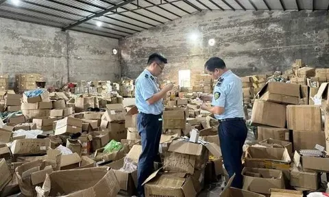 Siết chặt quản lý, bảo vệ người tiêu dùng trước vi phạm trên môi trường số