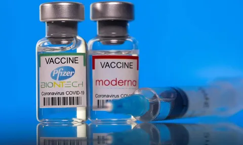 Mỹ phê duyệt liều vaccine Covid-19 tăng cường cho người trưởng thành