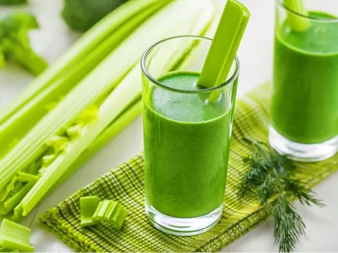 5 lợi ích sức khỏe tuyệt vời của nước ép cần tây