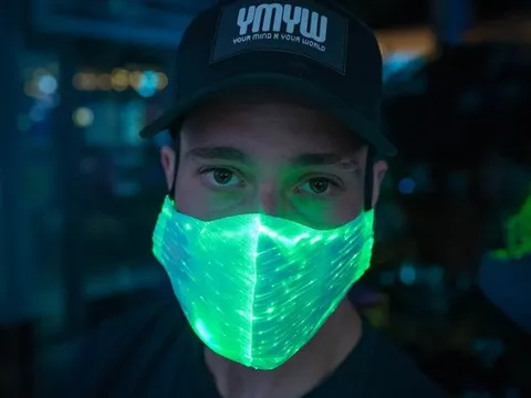 Nhật Bản: Khẩu trang phát sáng khi có virus SARS-CoV-2