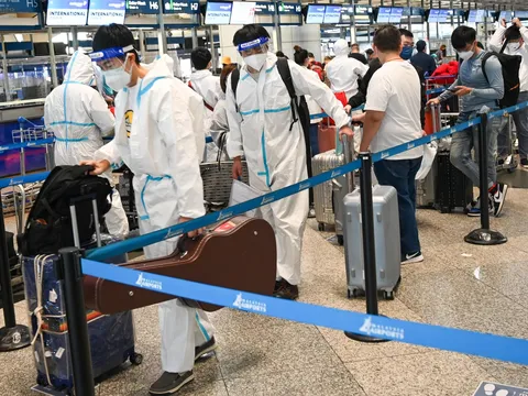 Từ 1.1.2022, hướng dẫn phòng COVID-19 với người nhập cảnh như thế nào?