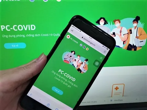 PC-COVID bổ sung theo dõi dữ liệu COVID-19 và cập nhật hotline 24/7