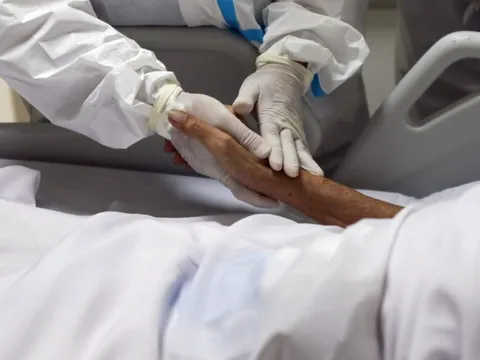 Nhiều bệnh nhân hậu Covid-19 mắc chứng trầm cảm, cáu gắt, thậm chí đòi tự tử