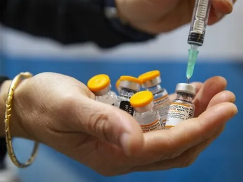 Mỹ hoãn phê duyệt vaccine Covid-19 của Pfizer cho trẻ dưới 5 tuổi