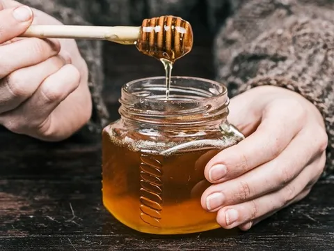 Mật ong giả tràn lan thị trường: Tác hại khó lường đối với sức khỏe