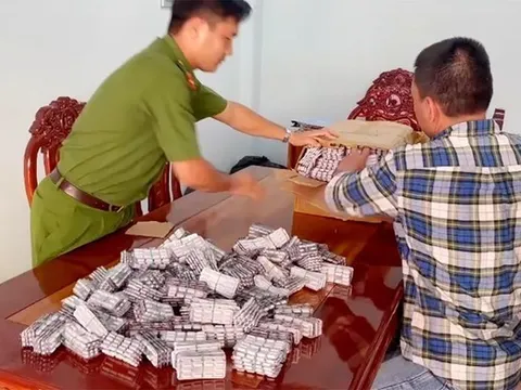 An Giang: Thu giữ 30.000 viên thuốc tân dược nghi nhập lậu