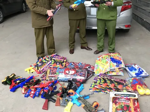 Thị trường đồ chơi Trung thu: Cảnh báo mối nguy hiểm cho trẻ