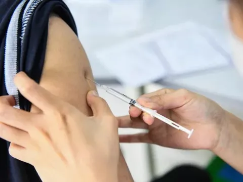 Tiêm miễn phí vaccine phòng cúm, tiêu chảy, ung thư cổ tử cung
