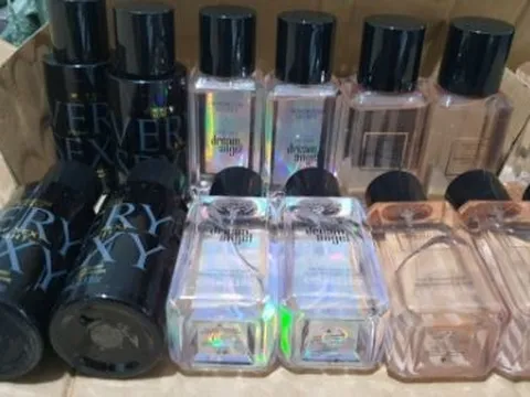 Ham nước hoa giá rẻ chợ online, người tiêu dùng cẩn thận tiền mất tật mang!