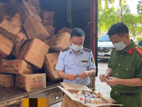 Đến hẹn lại lên: Bánh Trung thu không xuất xứ nô nức tràn vào thị trường nội địa