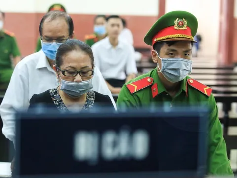 Vụ hoán đổi “đất vàng” ở TPHCM: Tòa yêu cầu triệu tập bác sĩ giám định tâm thần cho bà Bạch Diệp