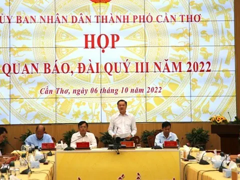 Cần Thơ: Gần 360 nhân viên y tế nghỉ việc