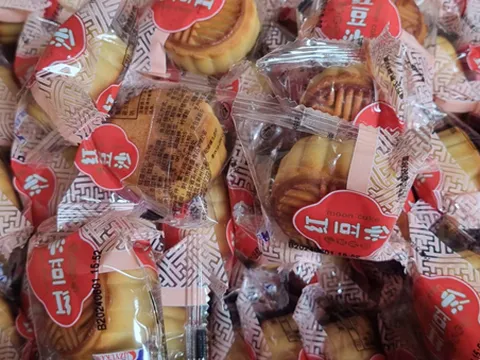 Gia lai: Tạm giữ 7.800 bánh trung thu không rõ nguồn gốc