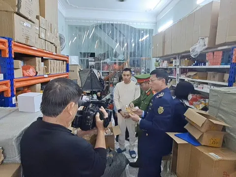 Bắc Giang phát hiện kho mỹ phẩm nhập lậu với số lượng lớn