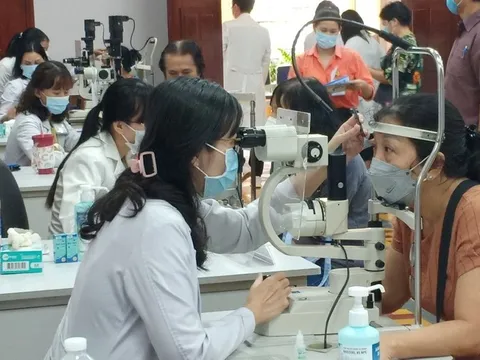 Bệnh viện Mắt TP. Hồ Chí Minh tổ chức tầm soát và tư vấn miễn phí bệnh Glôcôm