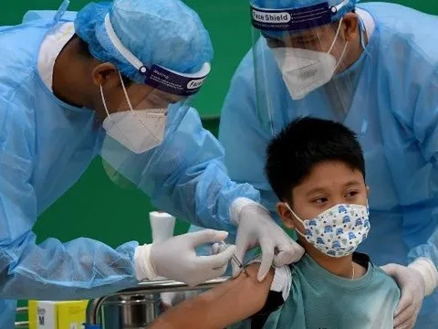 Phụ huynh lo ngại việc tiêm vắc xin Covid-19 cho trẻ 5-11 tuổi, Bộ Y Tế nói gì?