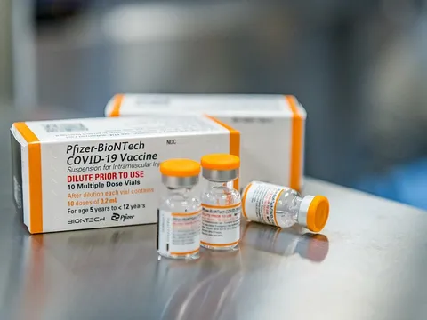 Viêm cơ tim - phản ứng hiếm gặp ở trẻ sau tiêm vaccine Covid-19