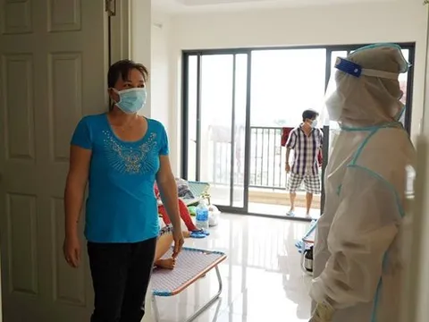 Những người đến TP.HCM chưa tiêm đủ 2 mũi vắc xin phải cách ly 14 ngày