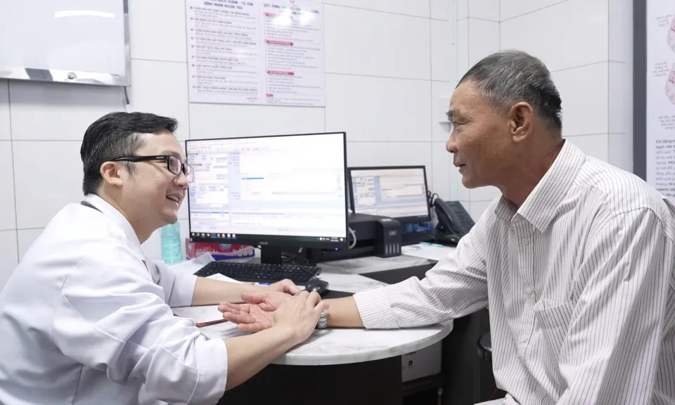 Hai lần té ngã giữa đồng do cơn đau tim, người đàn ông được cứu sống kỳ diệu